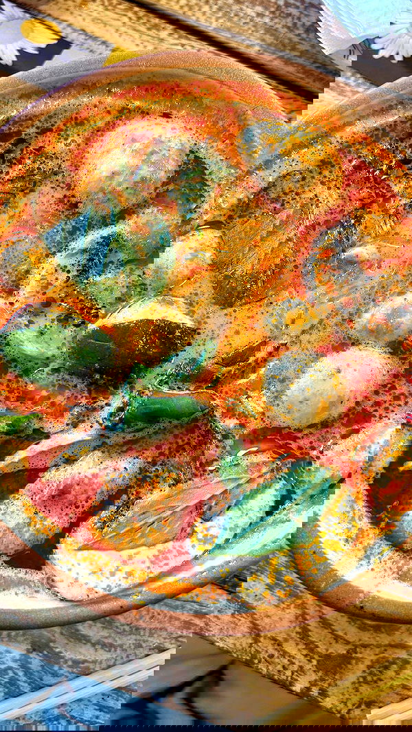 laluzone laluzone archive image