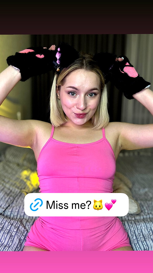 lana_kitten__ instagram image archive image