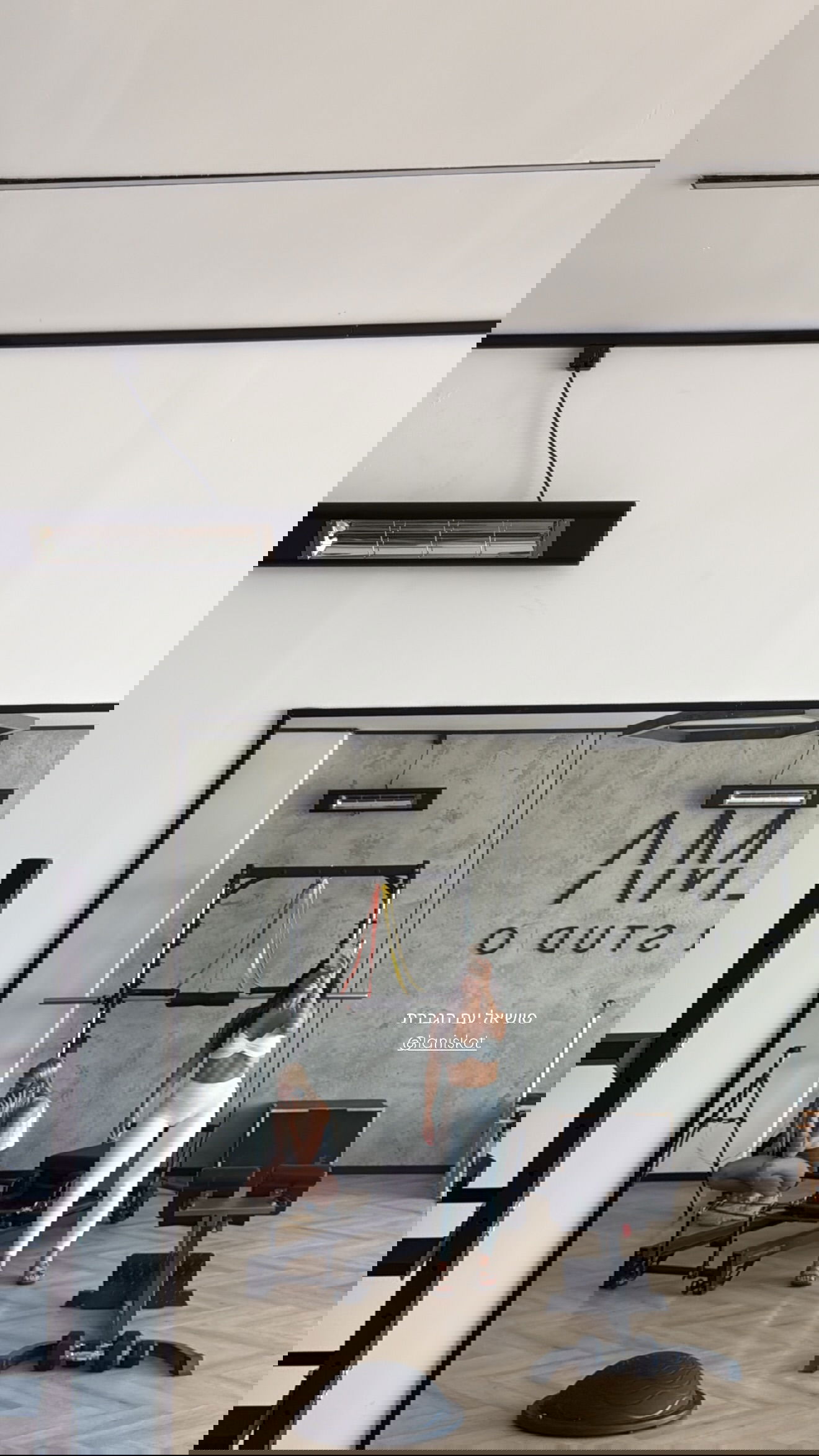 laniskot instagram image archive image