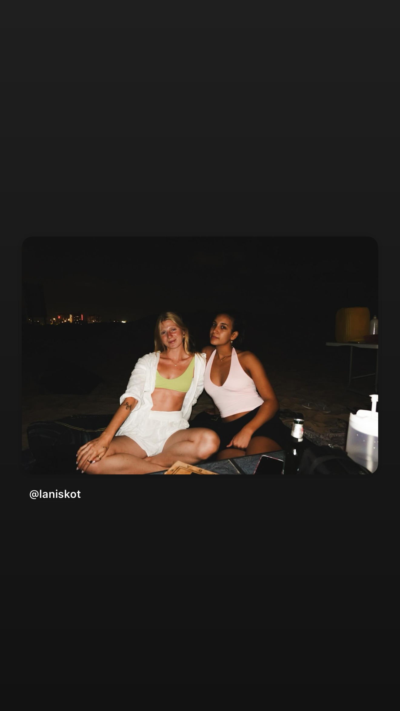 laniskot instagram image archive image