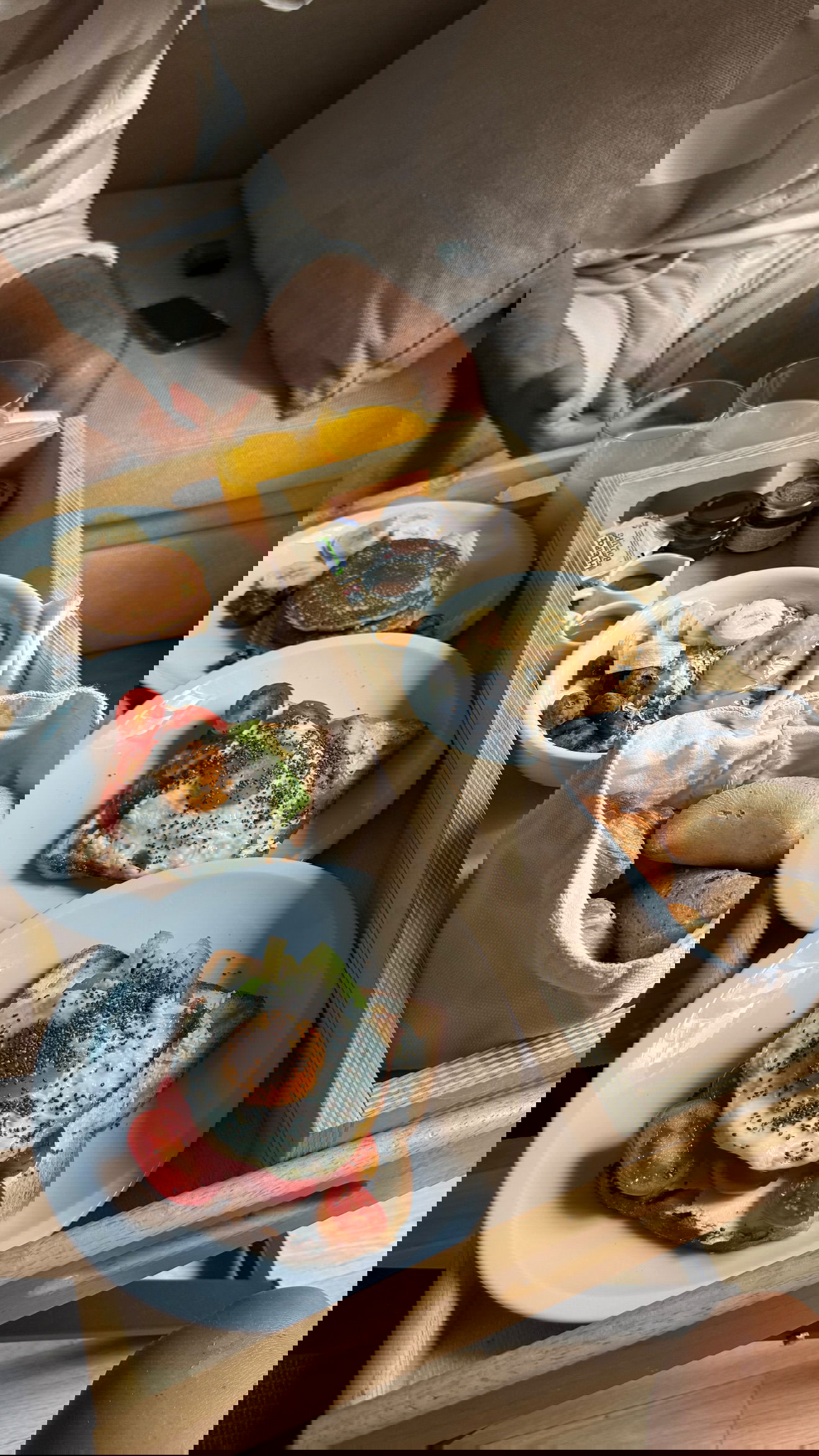 laniskot instagram image archive image