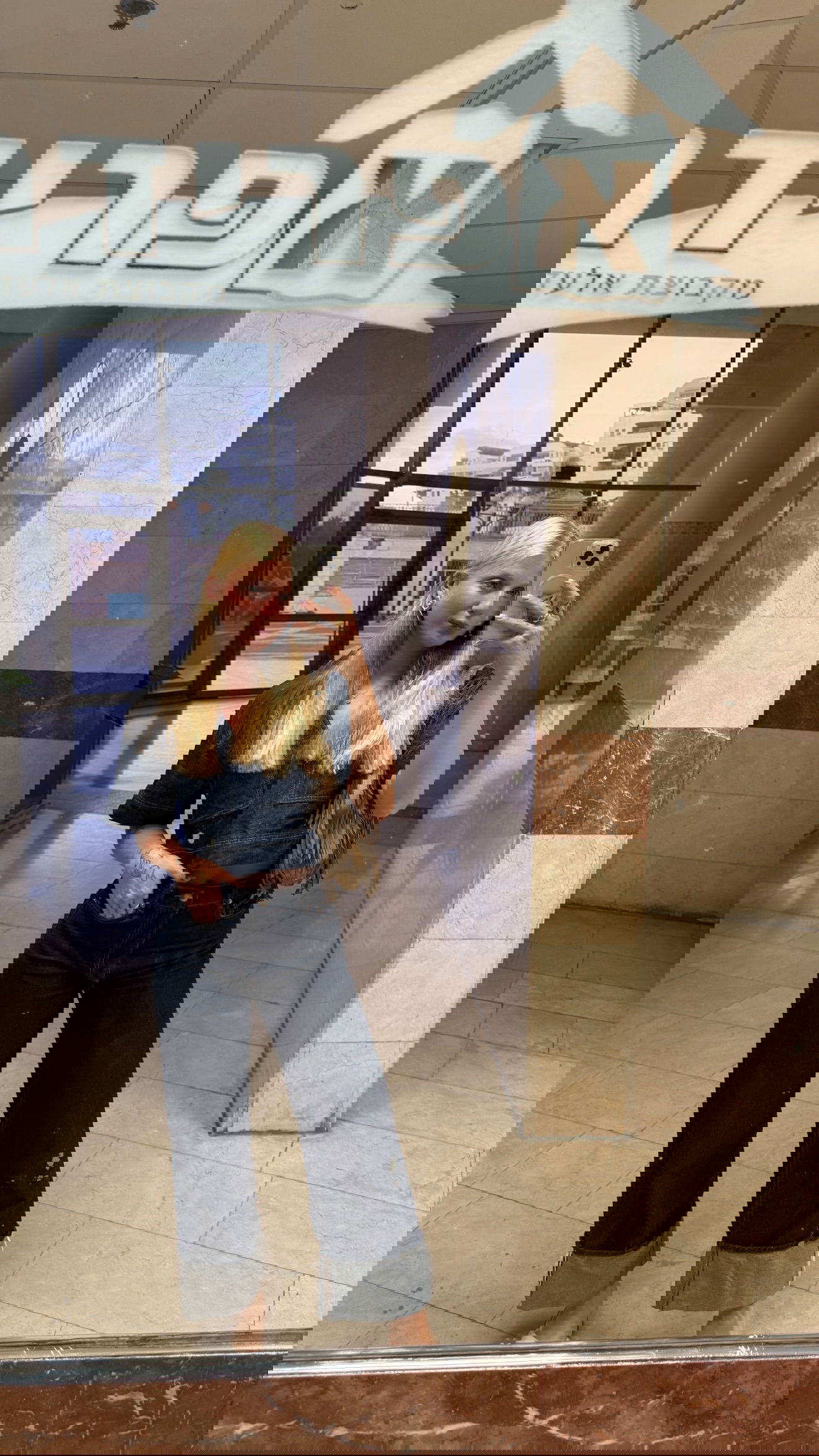 laniskot instagram image archive image