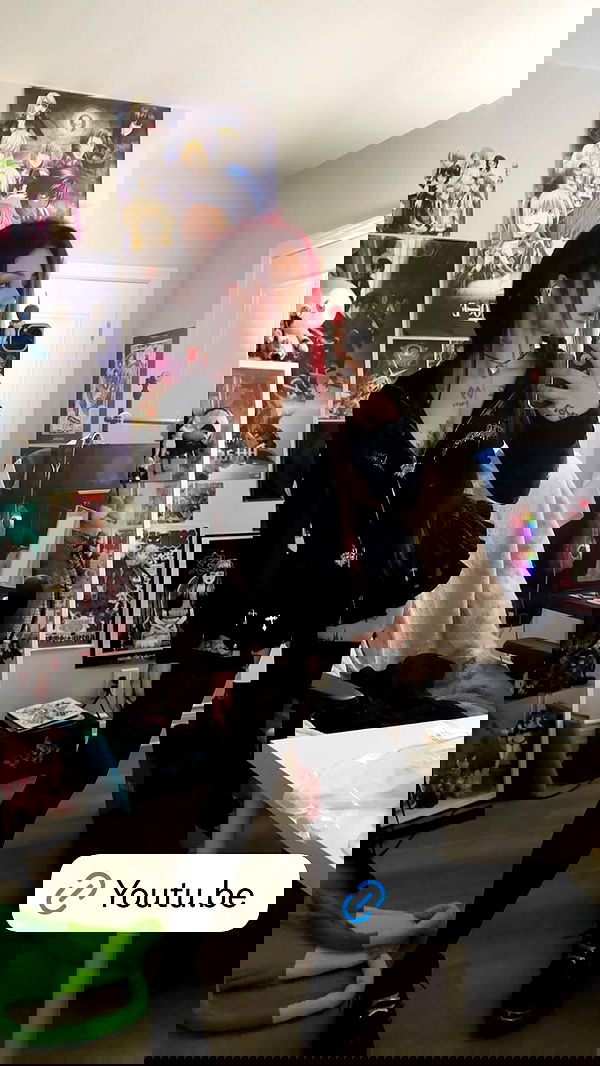 laurinchhhe image ~ Altpins