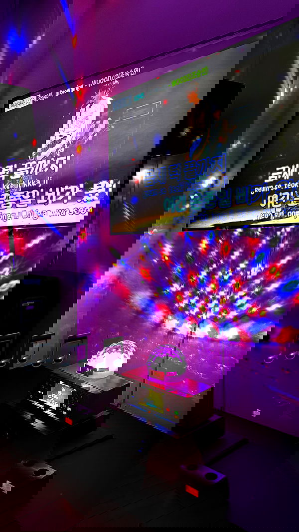 laurinchhhe image ~ Altpins