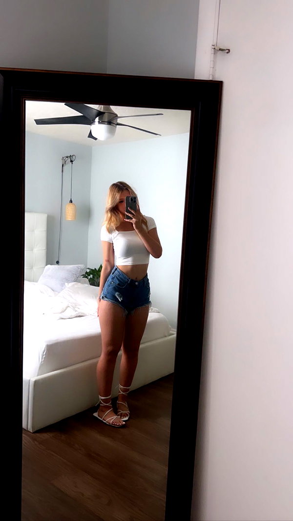 leahsylvander instagram image archive image
