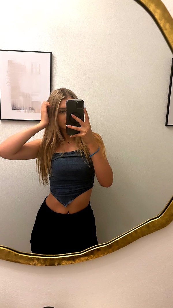 leahsylvander instagram image archive image