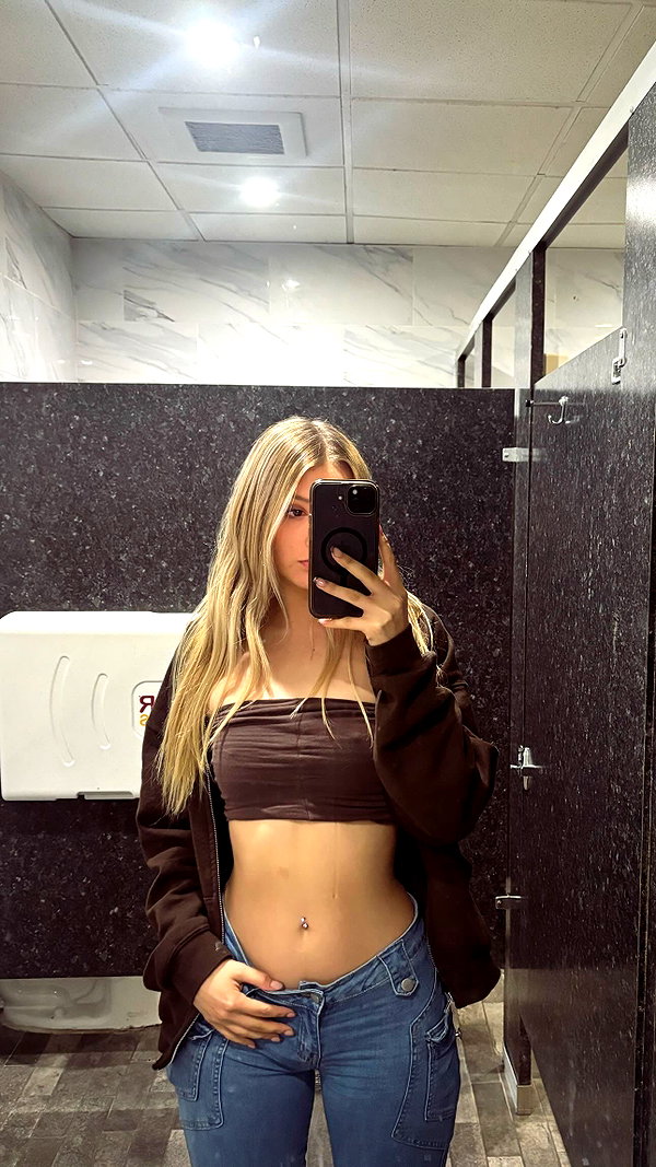leahsylvander instagram image archive image