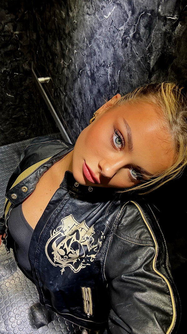 leelafleck instagram image archive image