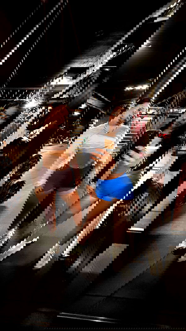 lesliem4rtinez lesliem4rtinez archive image