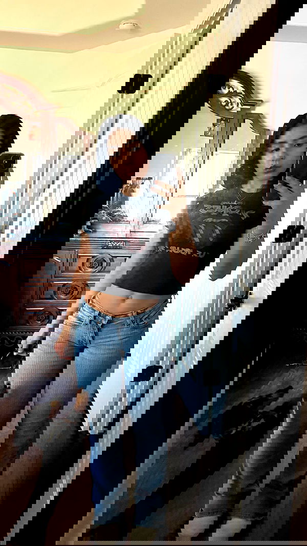 lesliem4rtinez lesliem4rtinez archive image