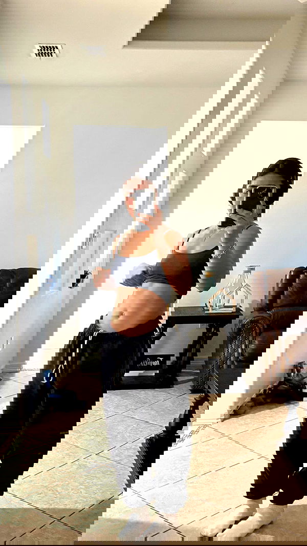 lesliem4rtinez lesliem4rtinez archive image