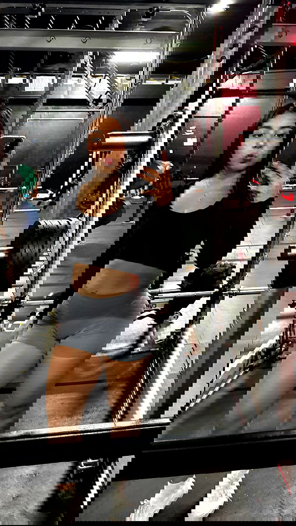 lesliem4rtinez lesliem4rtinez archive image