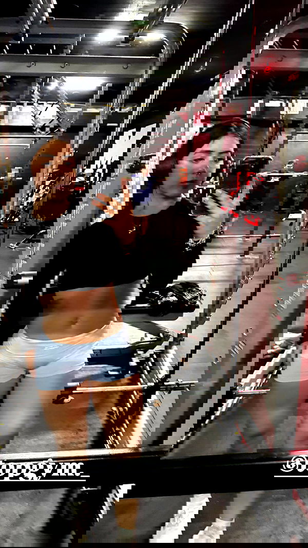 lesliem4rtinez lesliem4rtinez archive image