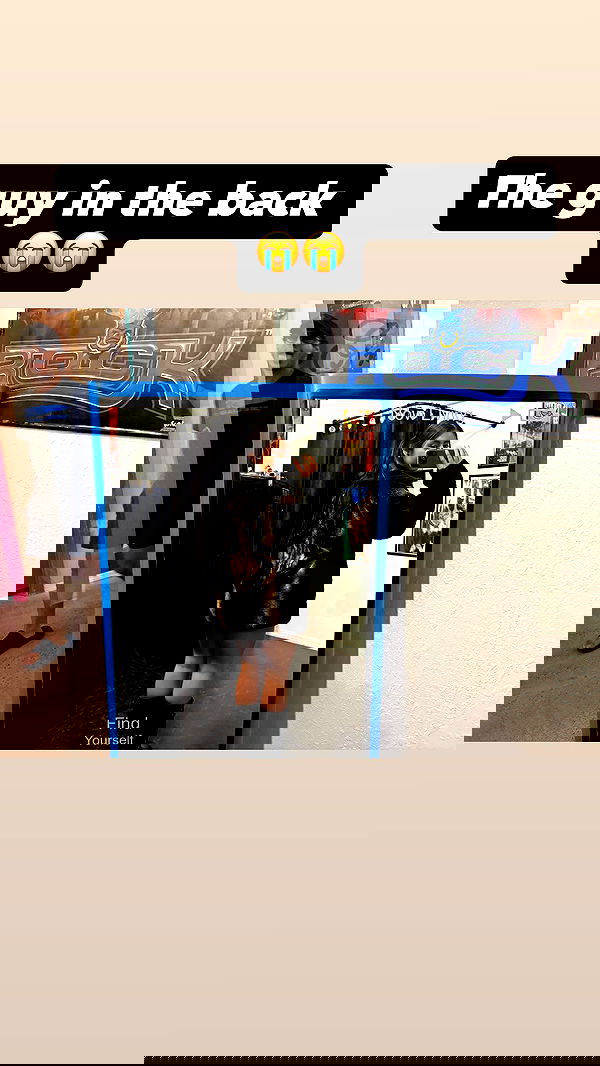 lesliem4rtinez lesliem4rtinez archive image