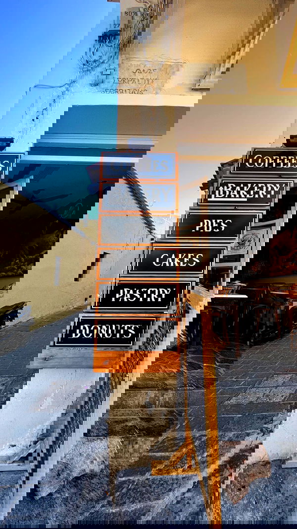 lia_abramovich image ~ Altpins