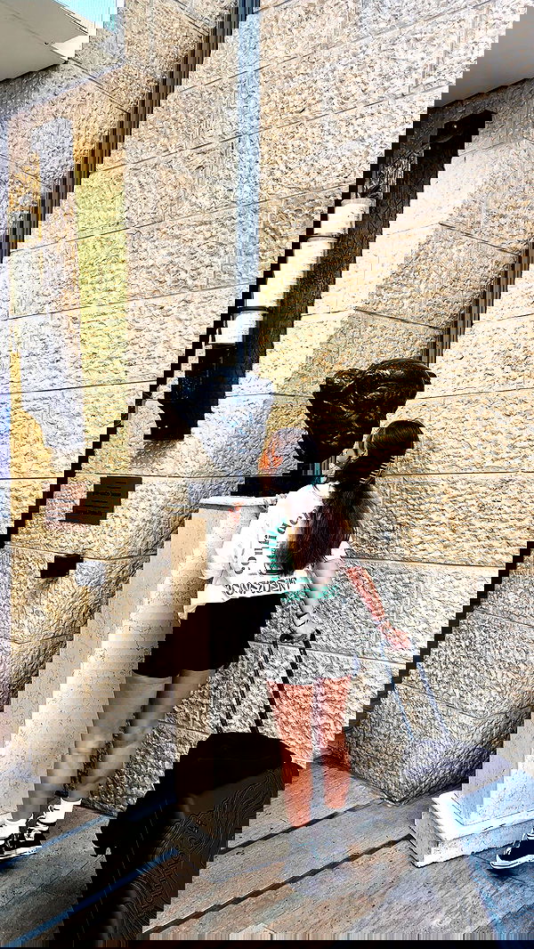 lia_abramovich image ~ Altpins