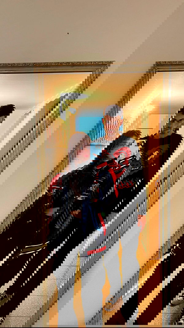 lia_abramovich image ~ Altpins