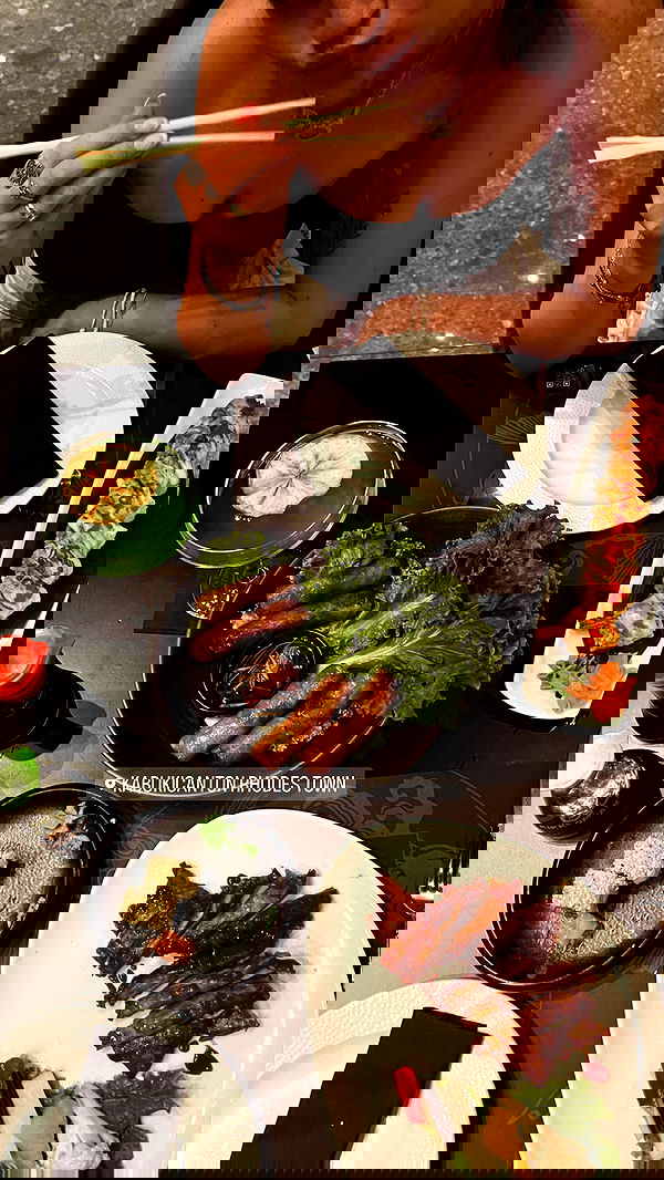 lia_abramovich image ~ Altpins