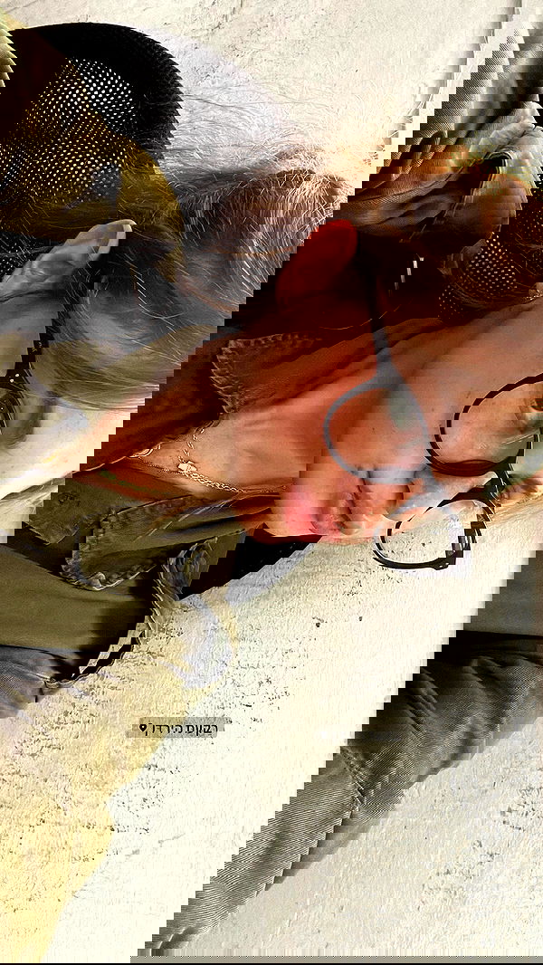 lia_abramovich image ~ Altpins