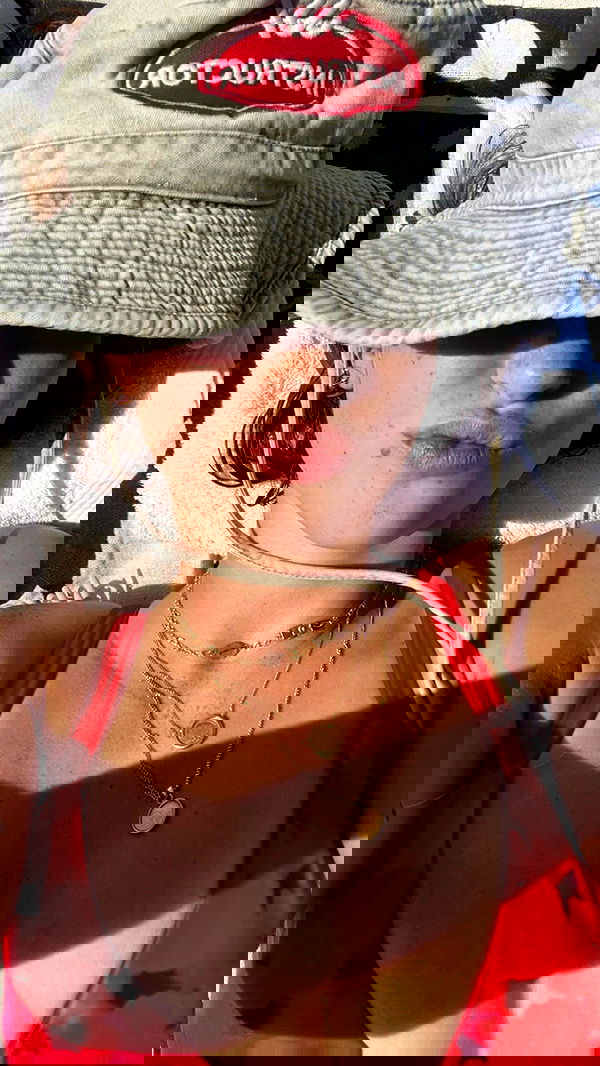 lia_abramovich image ~ Altpins