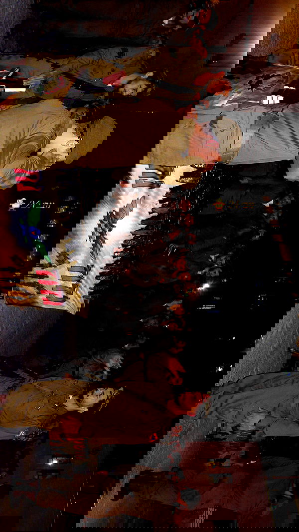 lia_abramovich image ~ Altpins