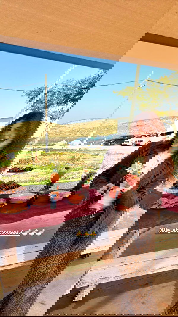 lia_abramovich image ~ Altpins