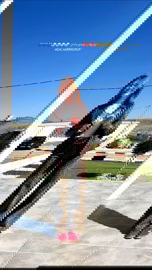 lia_abramovich image ~ Altpins