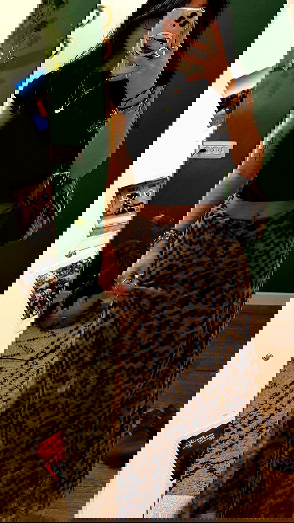 lia_abramovich image ~ Altpins