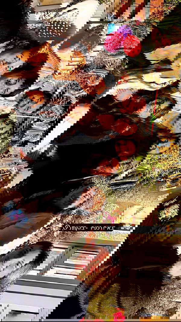 lia_abramovich image ~ Altpins