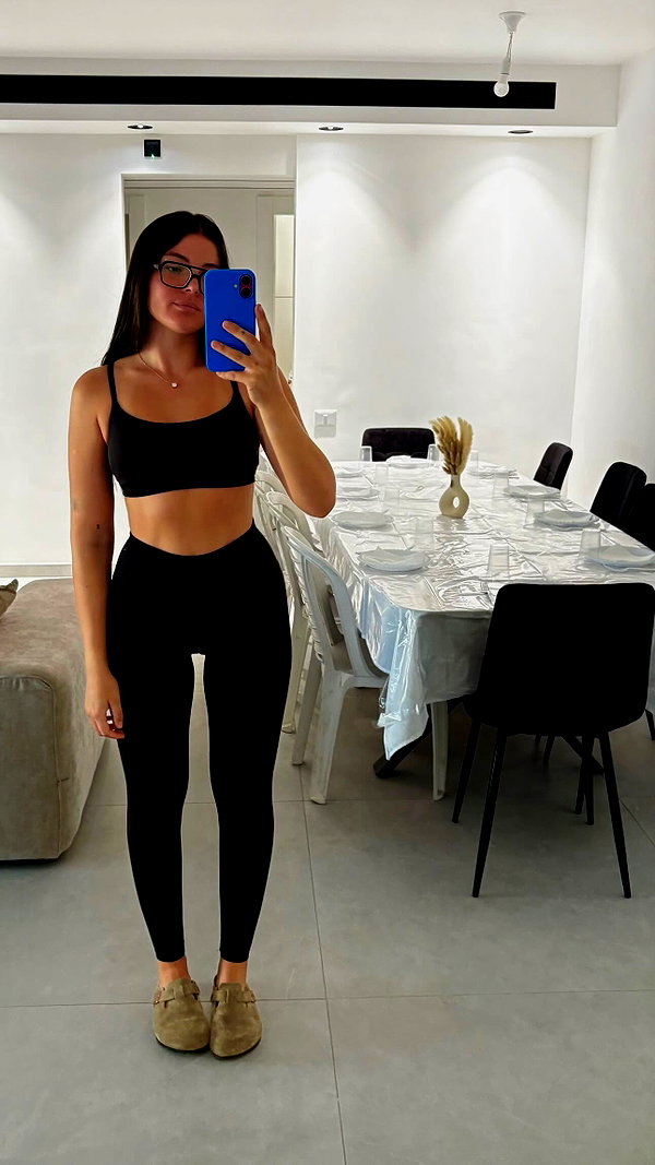 lian.gur instagram image archive image