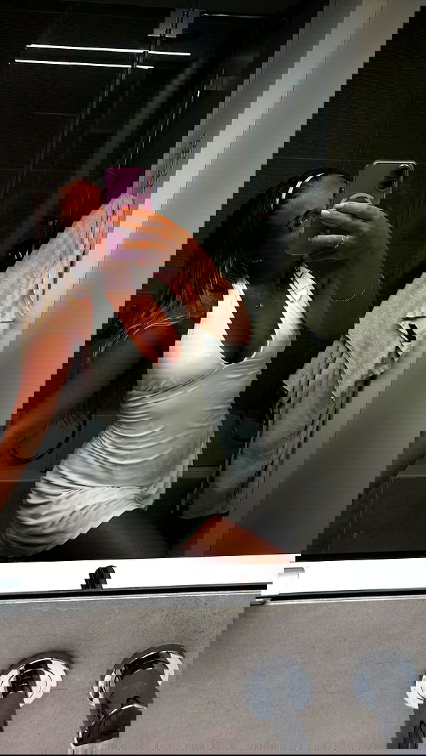 lihi.stoller lihi.stoller archive image