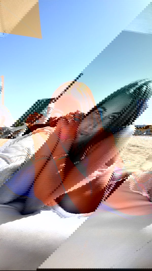 lihi.stoller lihi.stoller archive image