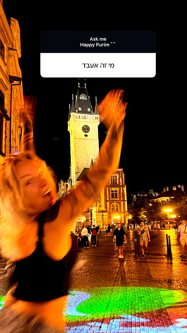 liiuuar liiuuar archive image
