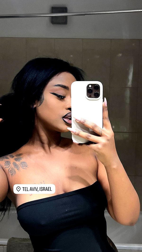liiuuar instagram image archive image