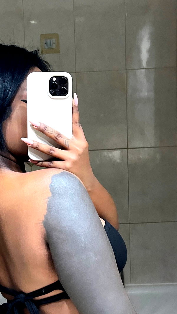 liiuuar instagram image archive image