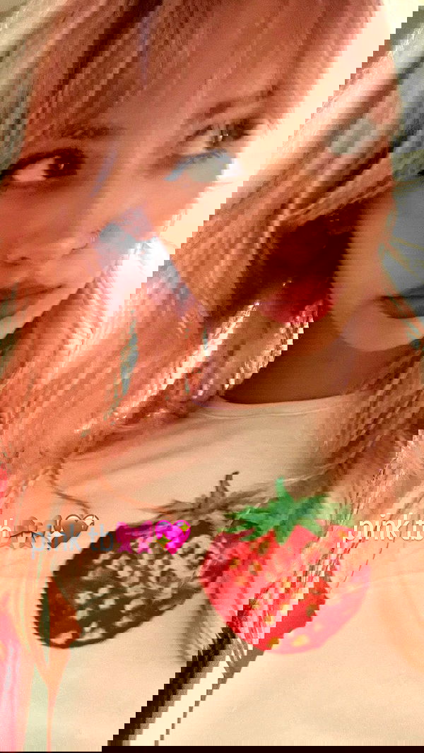 lilarosepalaza lilarosepalaza archive image