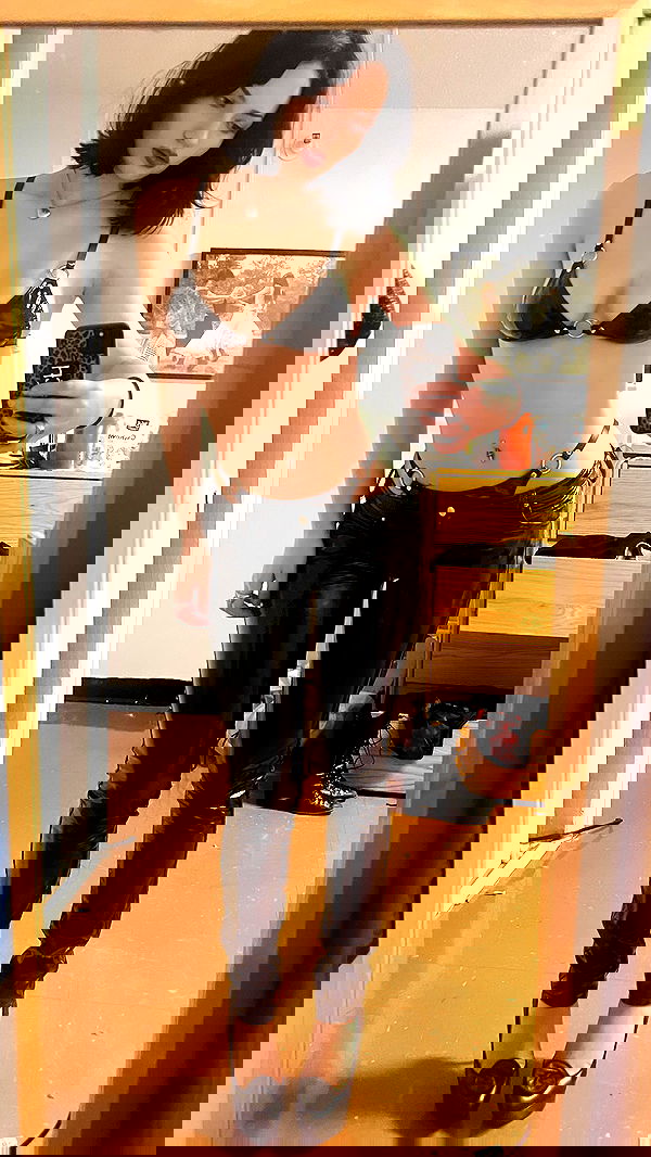 lilarosepalaza lilarosepalaza archive image