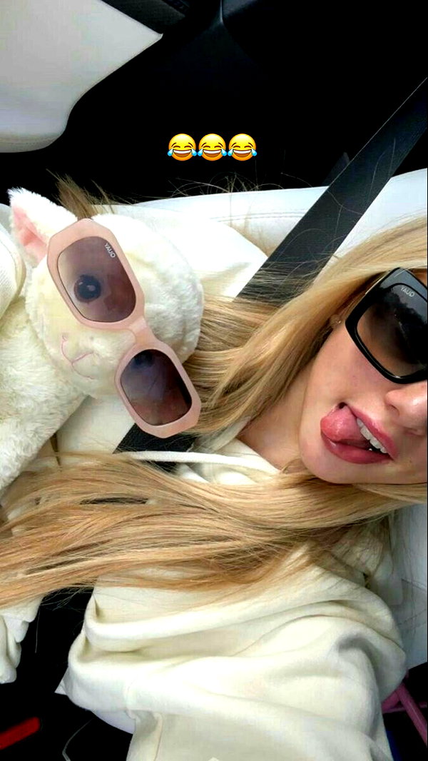 lillybyheart.xo instagram image archive image