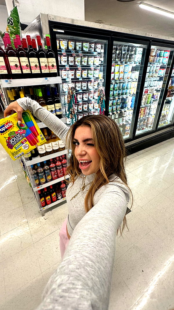 lilsyourfav instagram image archive image
