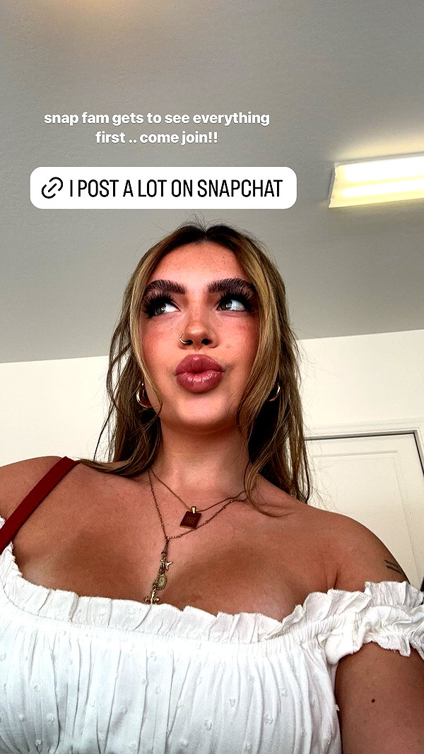 lilsyourfav instagram image archive image