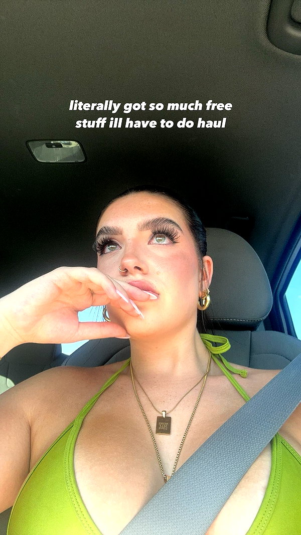 lilsyourfav instagram image archive image