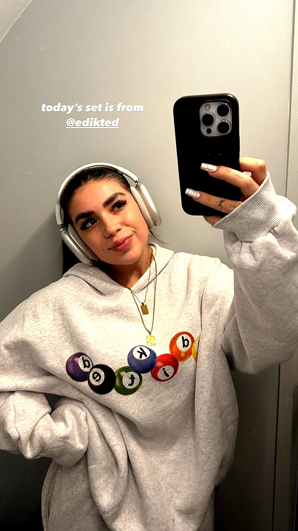 lilsyourfav instagram image archive image