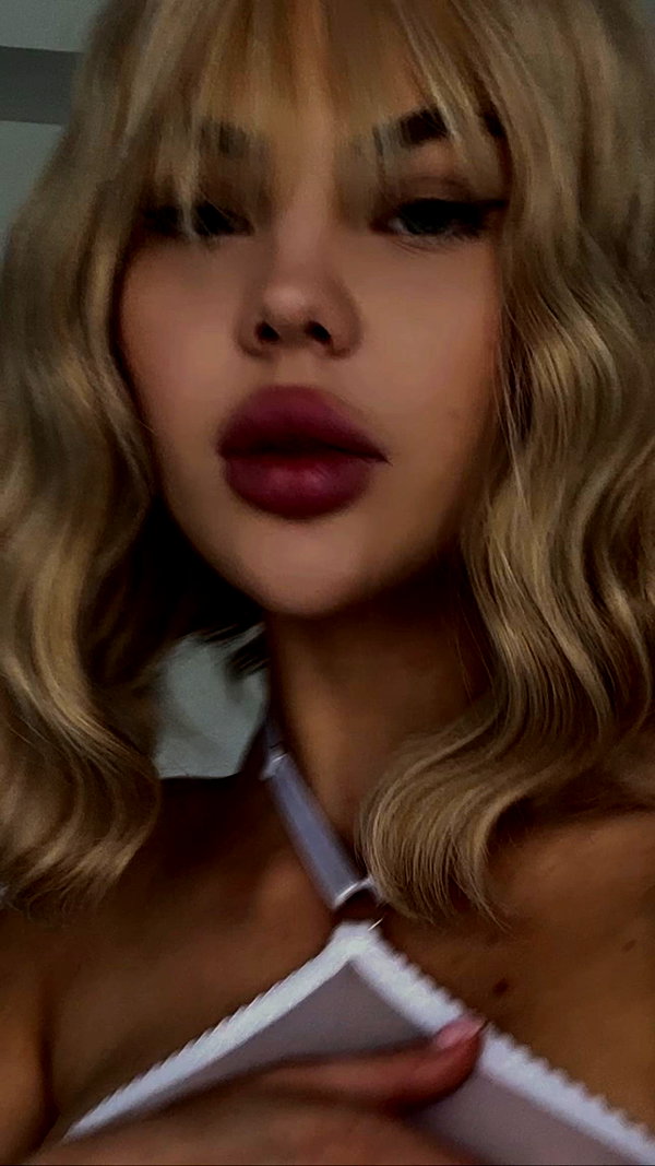 lllizaaa.8 instagram image archive image