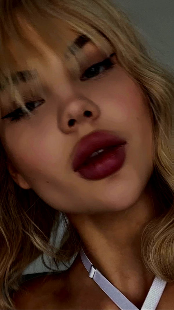 lllizaaa.8 instagram image archive image