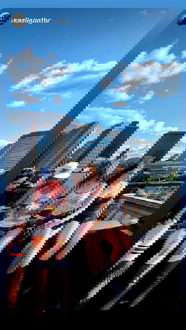 lovemeize lovemeize archive image