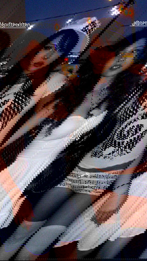 lovemeize lovemeize archive image