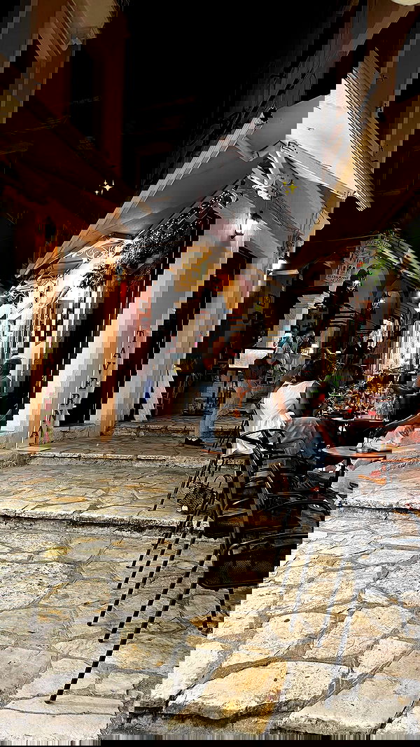 maayan.shaibi image ~ Altpins