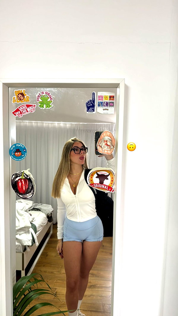 mai_glazer instagram image archive image