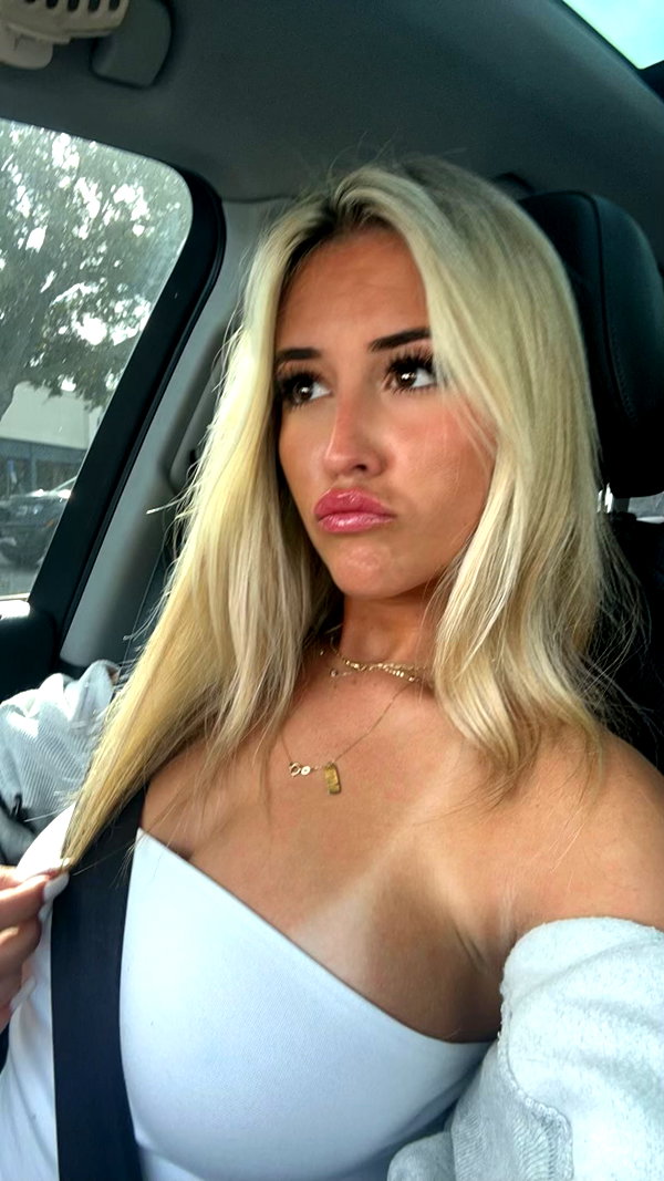 mailiholt instagram image archive image