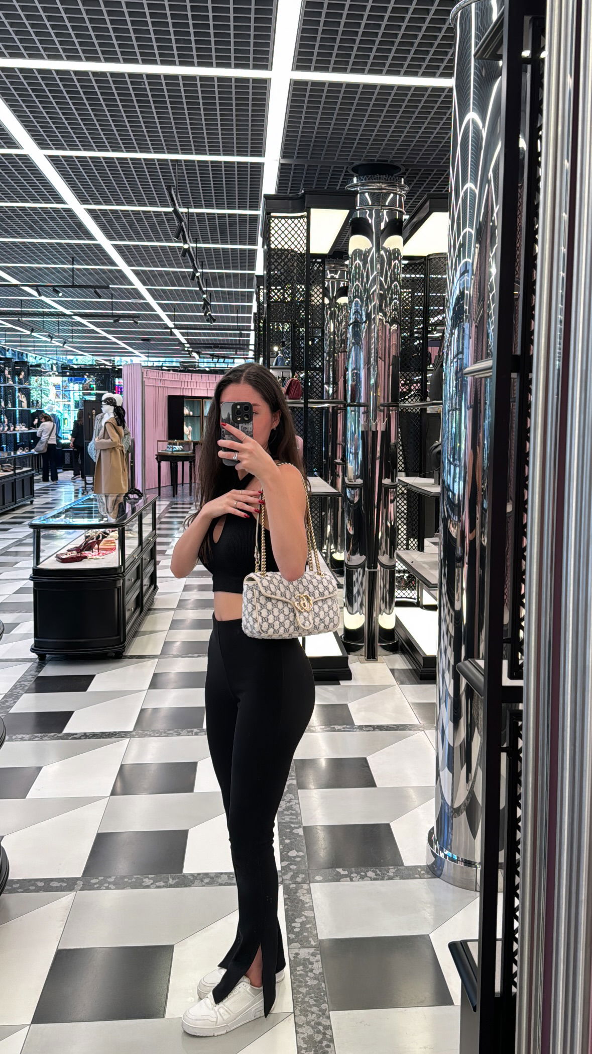 meikeae instagram image archive image